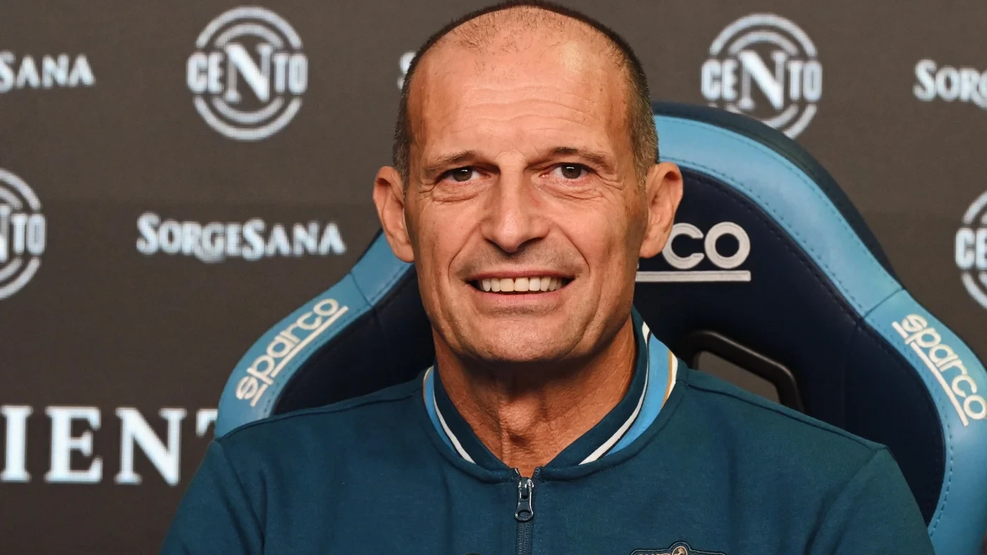 Massimiliano Allegri trong họp báo trước trận Napoli gặp Venezia